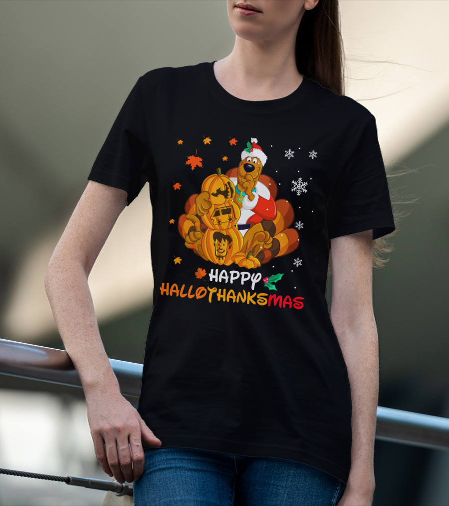 Happy Hallothanksmas Scooby-Doo Pumpkin Santa Hat T-Shirt