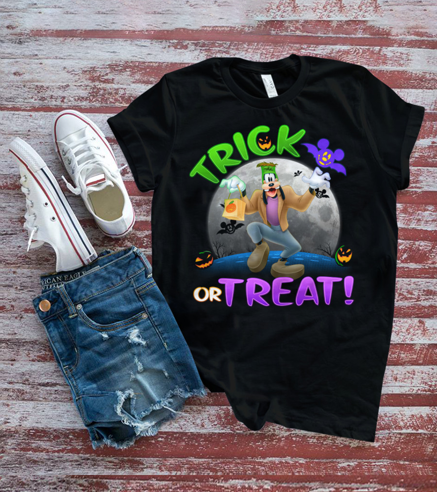 Trick Or Treat Goofy Halloween Moon Bat Pumpkin T-Shirt
