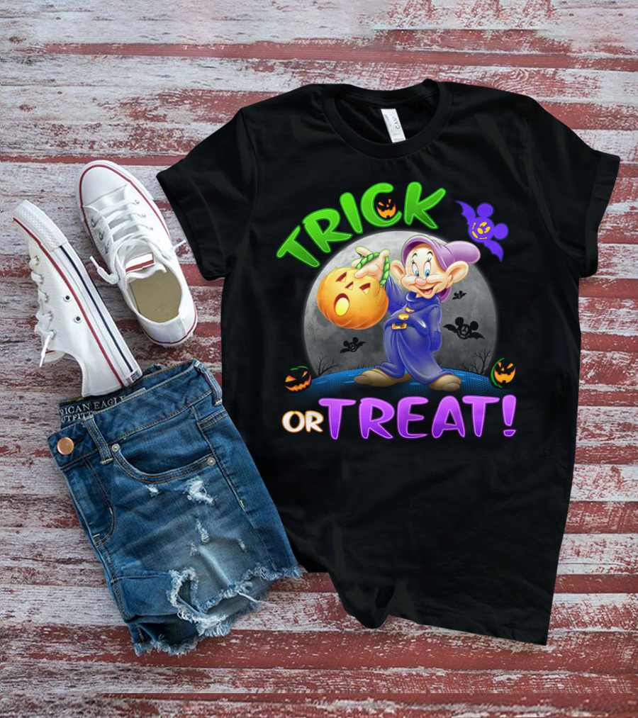 Trick Or Treat Dopey Halloween Disney Character With Pumpkin And Bat T-Shirt