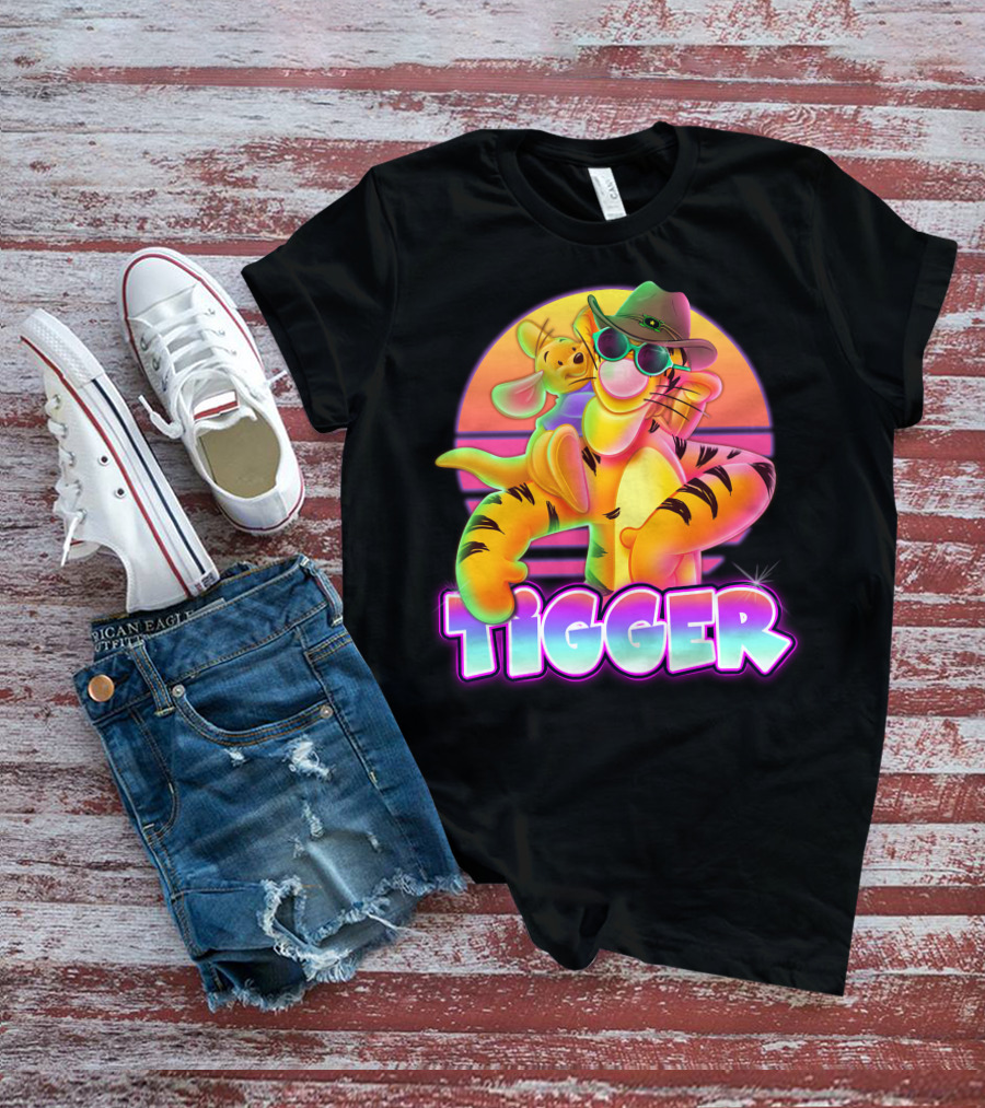 Tigger Retro Sunset Style With Piglet And Cool Hat T-Shirt
