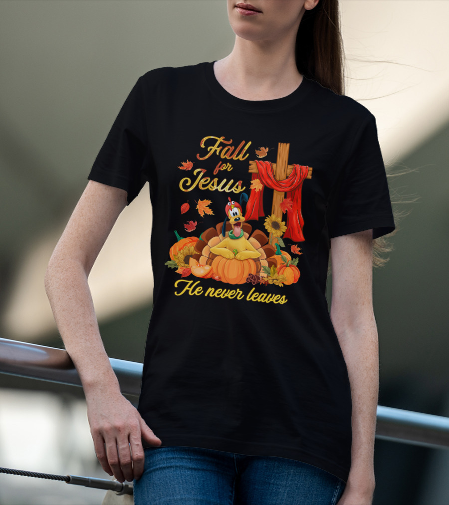 Fall For Jesus He Never Leaves Pluto Thanksgiving Cross Pumpkins T-Shirt