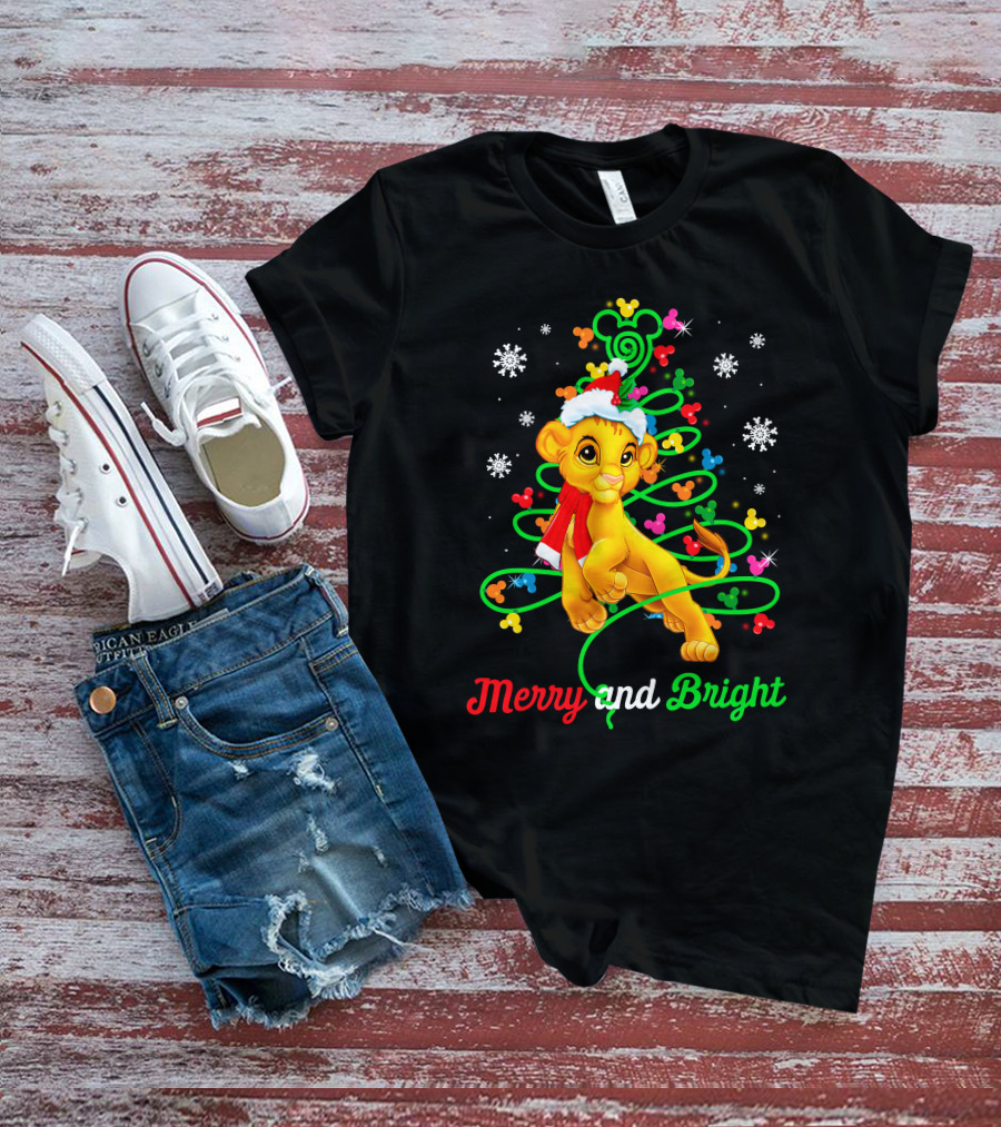 Merry And Bright Simba Christmas Snowflakes Santa Hat T-Shirt