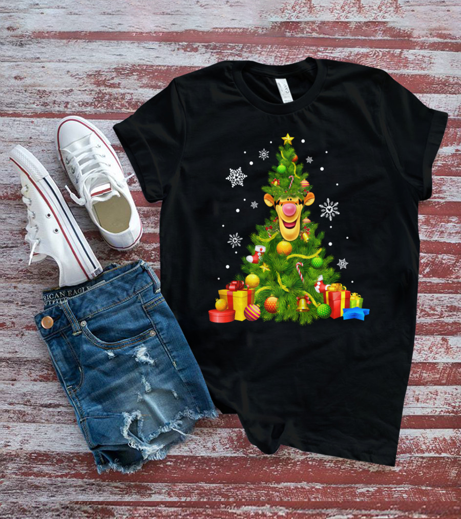 Tigger Christmas Tree With Snowflakes And Gifts T-Shirt
