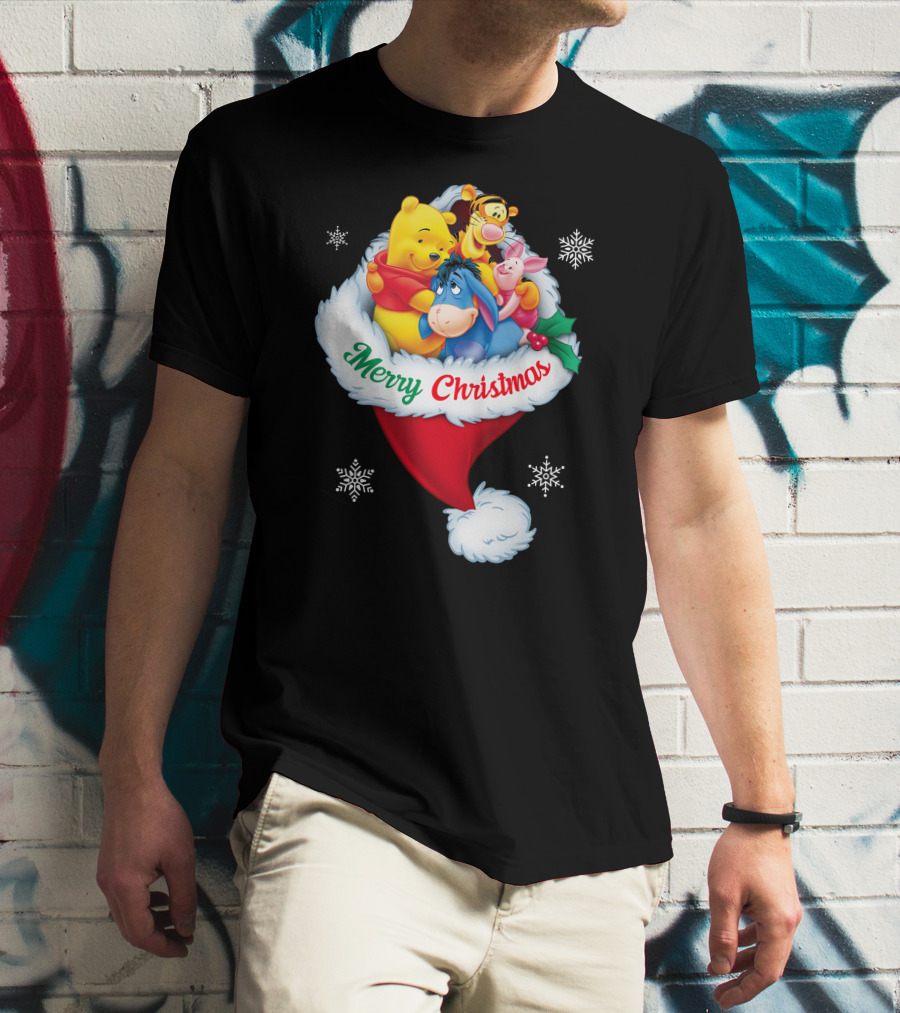 Winnie The Pooh Merry Christmas Santa Hat Snowflakes T-Shirt