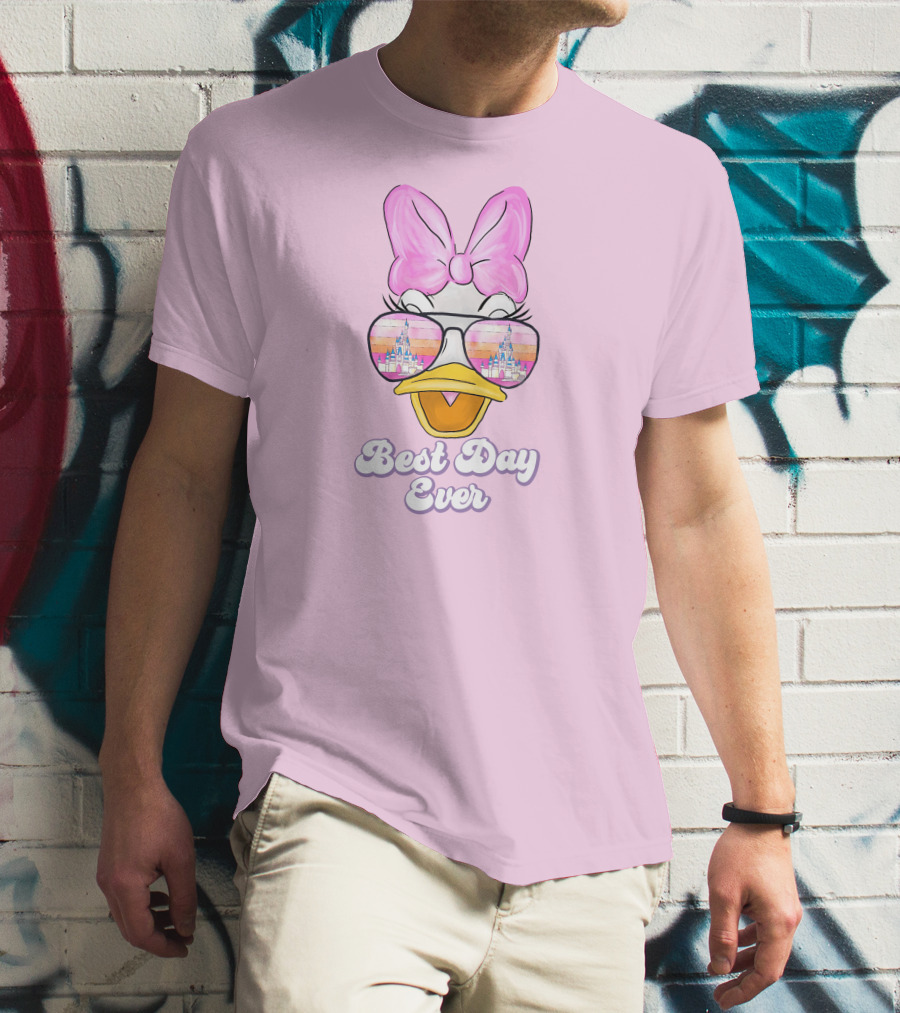 Best Day Ever Daisy Duck Disney Castle Reflection T-Shirt