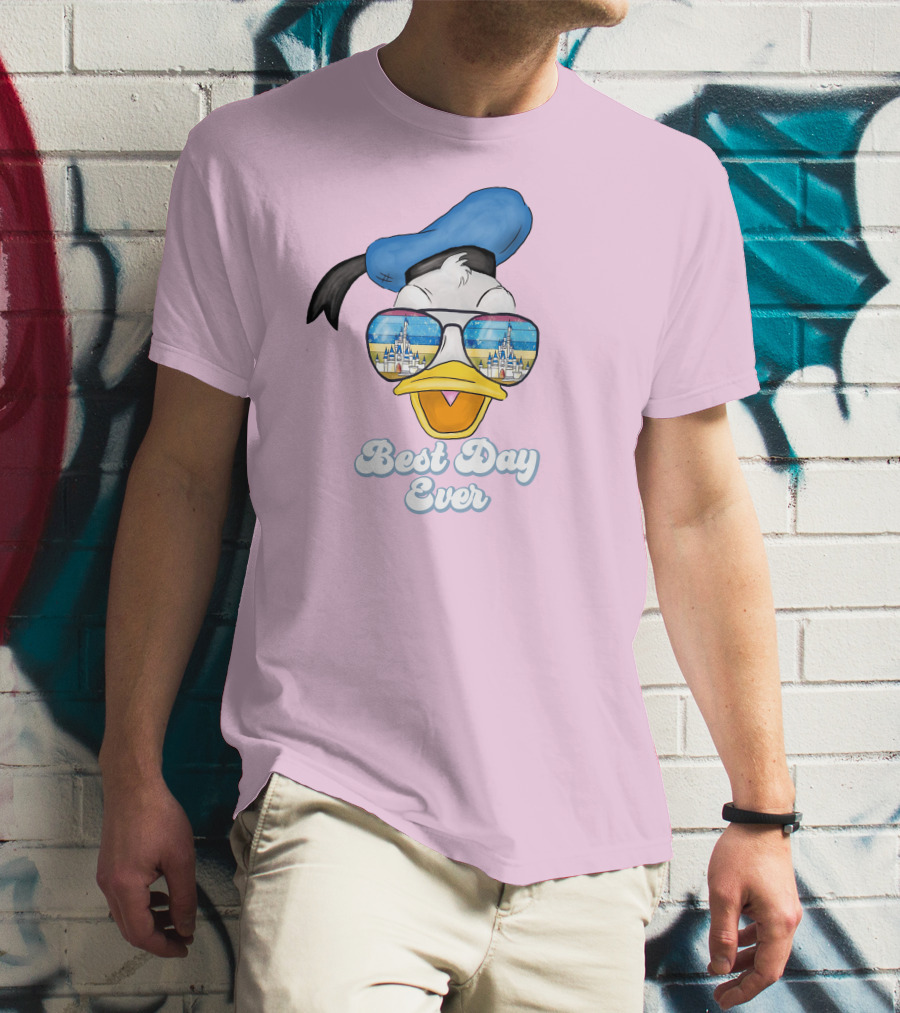 Donald Duck Best Day Ever Sunglasses And Castle T-Shirt