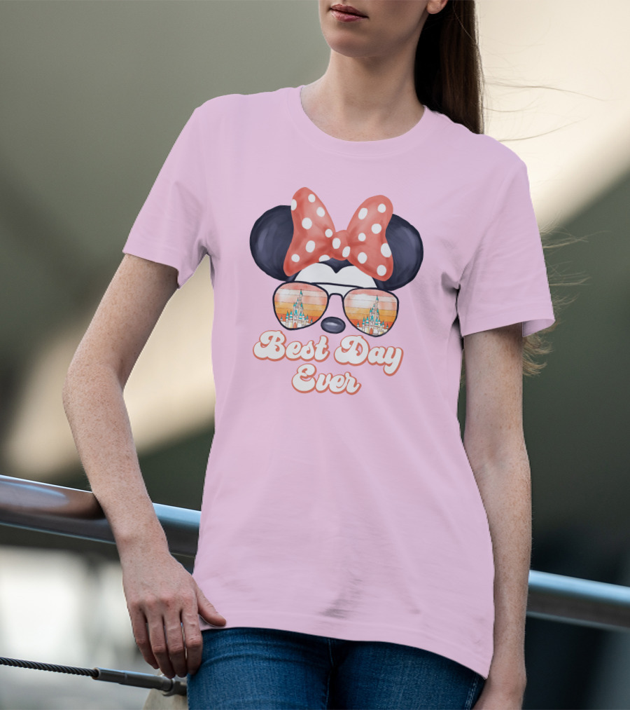 Minnie Mouse Best Day Ever Castle Sunglasses T-Shirt