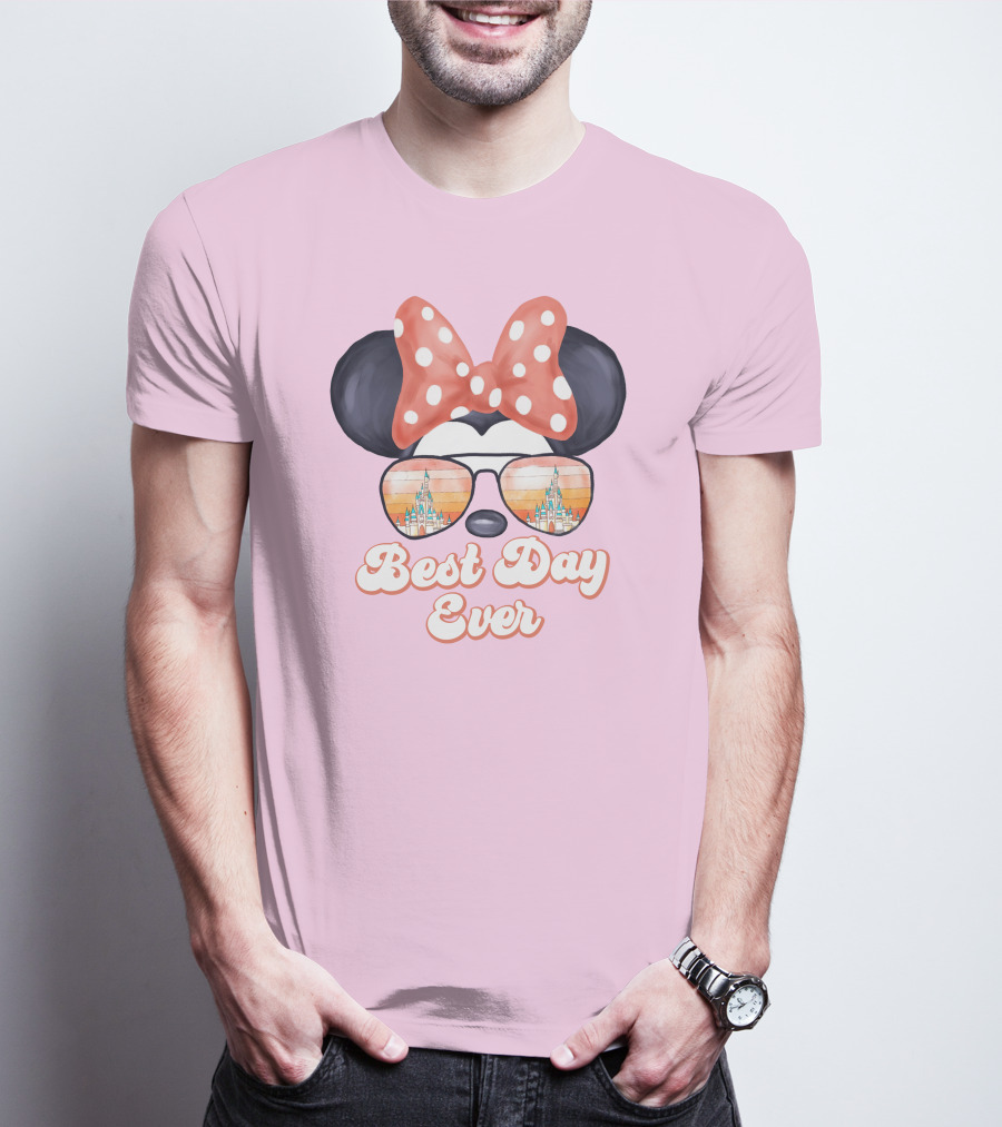 Minnie Mouse Best Day Ever Castle Sunglasses T-Shirt