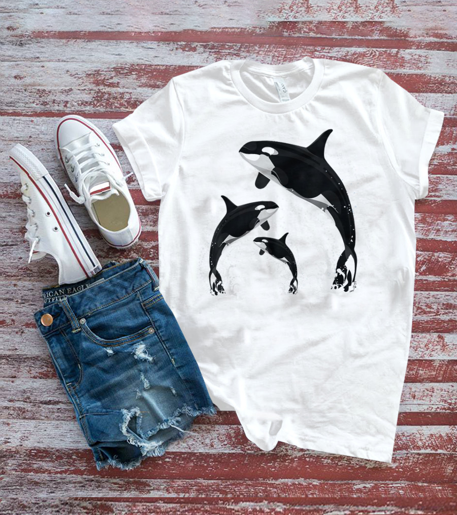 Jumping Orca Killer Whales Splashing Water Embrace T-Shirt