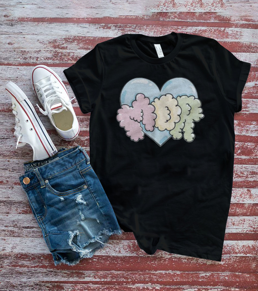 Feid Heart MOR Pastel Cloud Letters T-Shirt