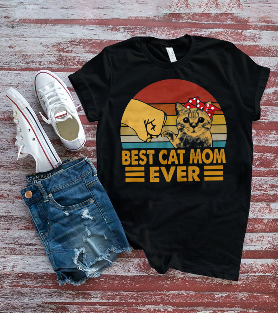 Best Cat Mom Ever Vintage Fist Bump With Cat Bow Stripes T-Shirt