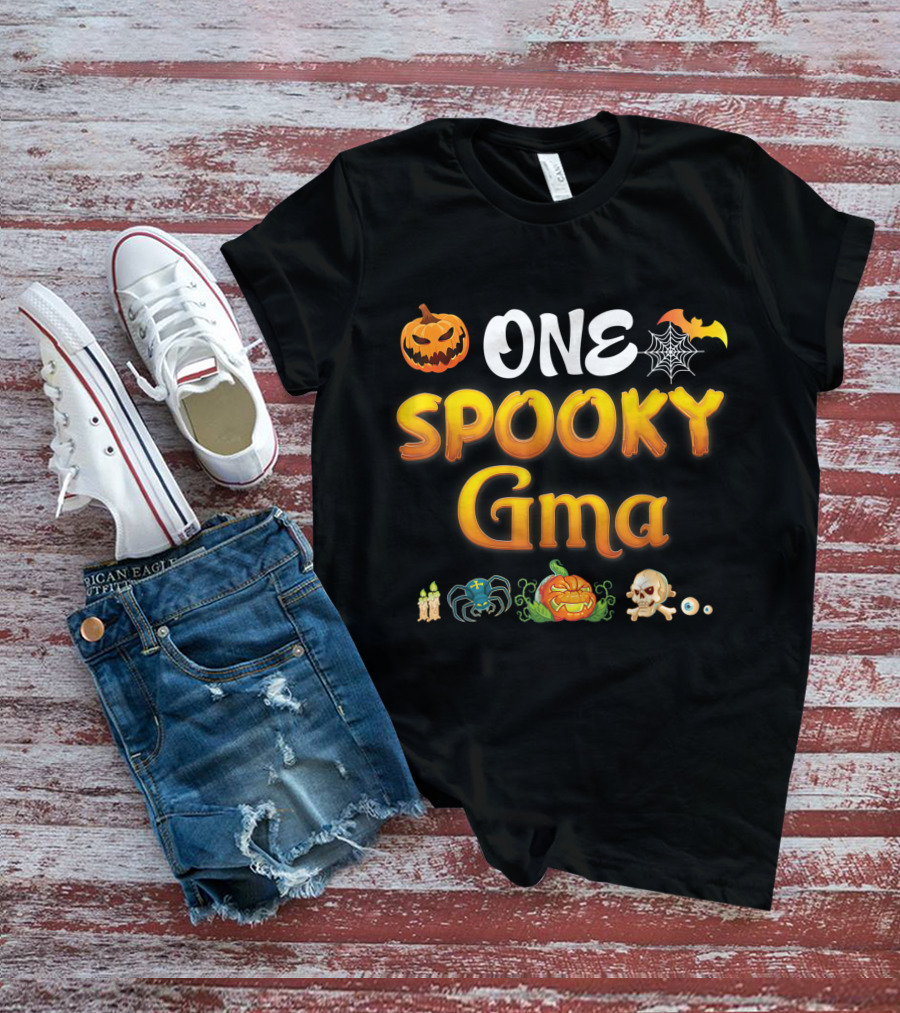 ONE Spooky Gma Scary Pumpkin Spider Web Bat Skull Candles T-Shirt