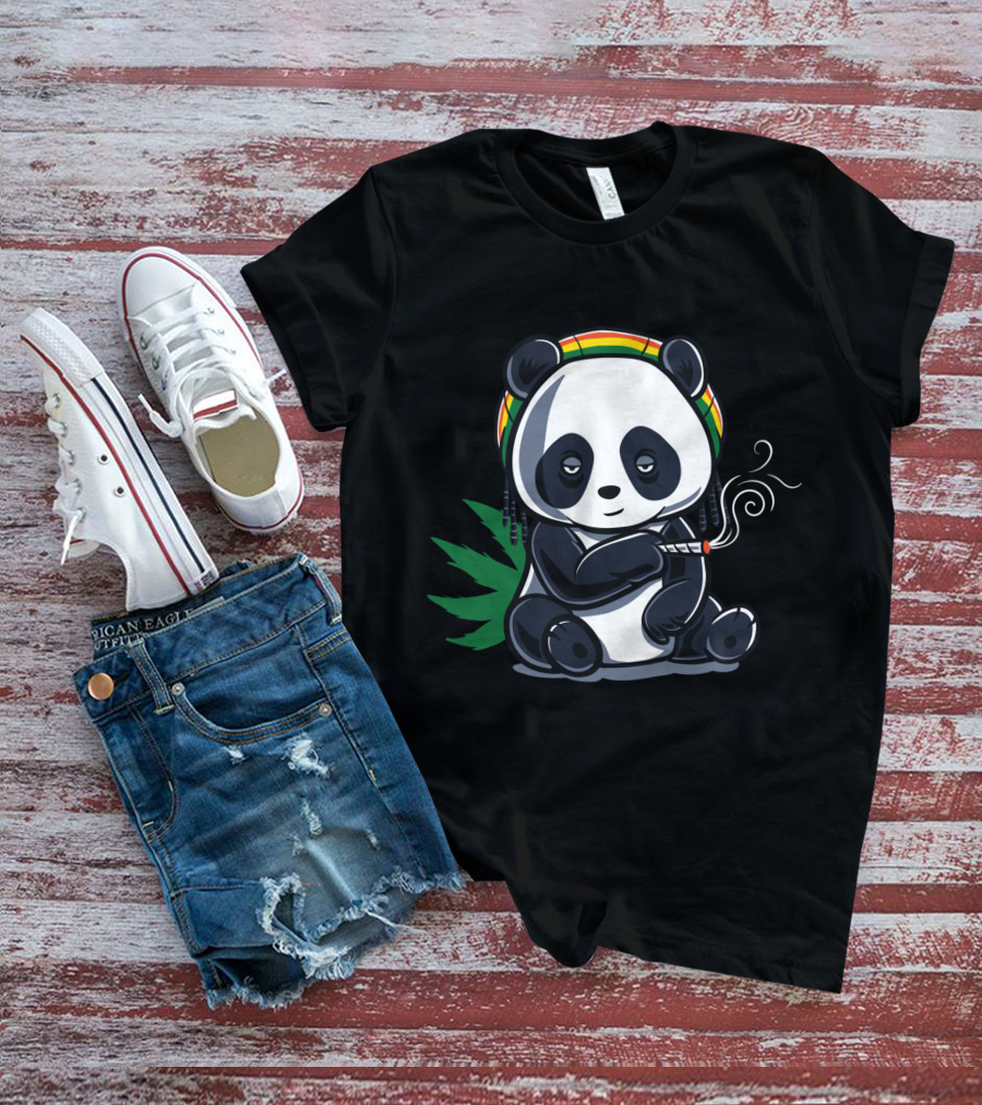 Weed Smoking Panda Rasta Cannabis Stoner THC CBD 420 T-Shirt