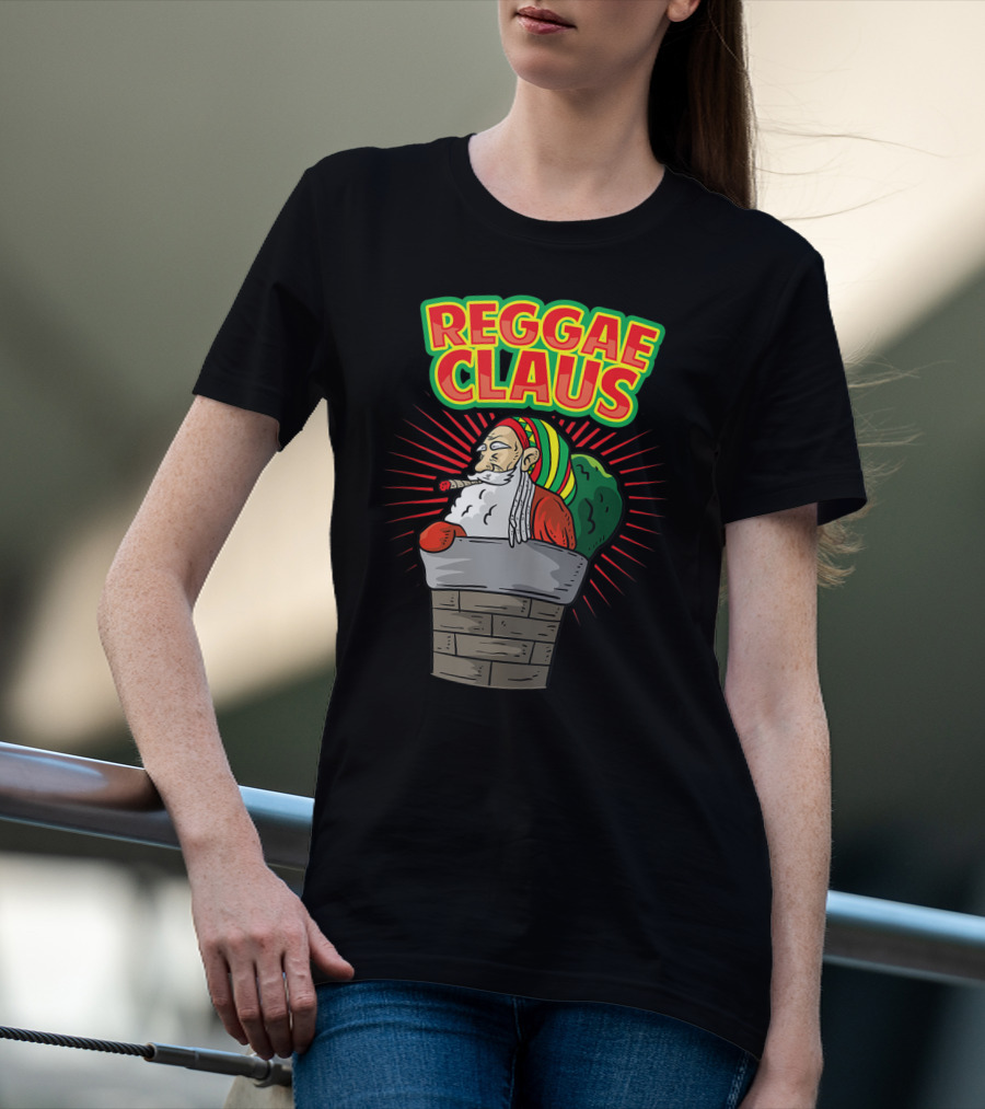 Reggae Claus Santa With Dreadlocks Smoking Weed In Chimney T-Shirt