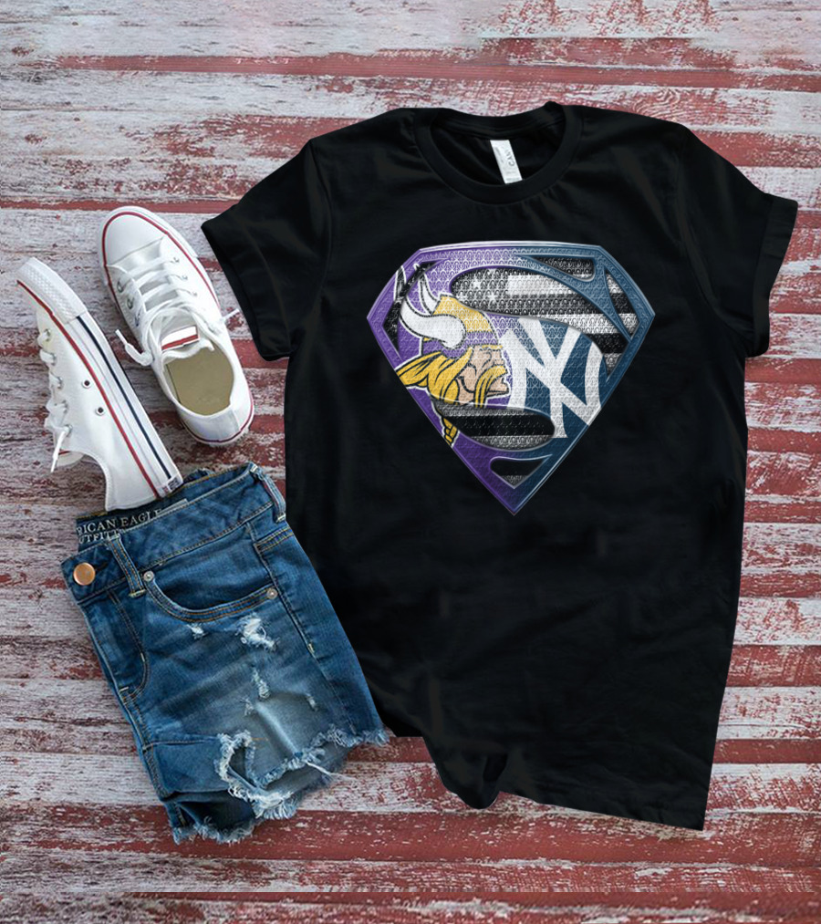 Minnesota Vikings And New York Yankees Super Shield T-Shirt