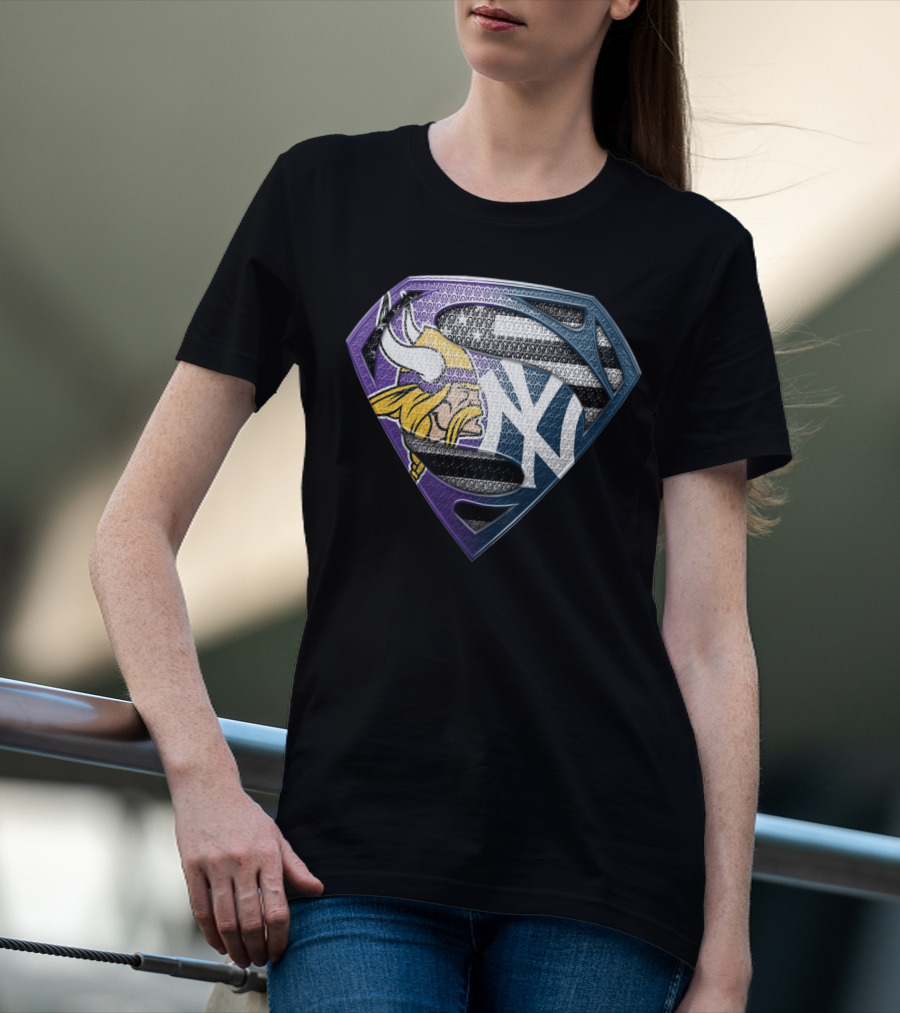 Minnesota Vikings And New York Yankees Super Shield T-Shirt