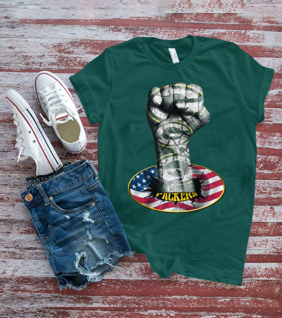Fist With Green Bay Packers Logo On Cracked American Flag T-Shirt