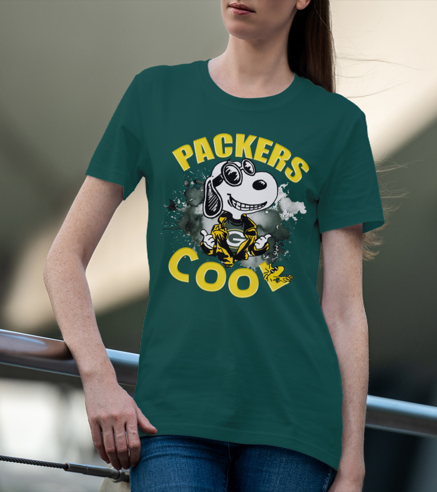 Packers Cool Snoopy Green Bay Packers Football T-Shirt