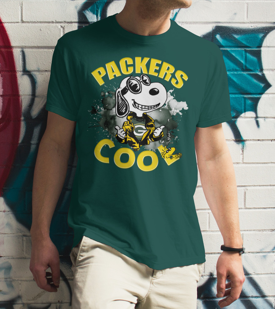 Packers Cool Snoopy Green Bay Packers Football T-Shirt