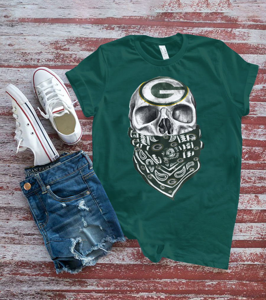Green Bay Packers Skull With Bandana Featuring T-Shirt