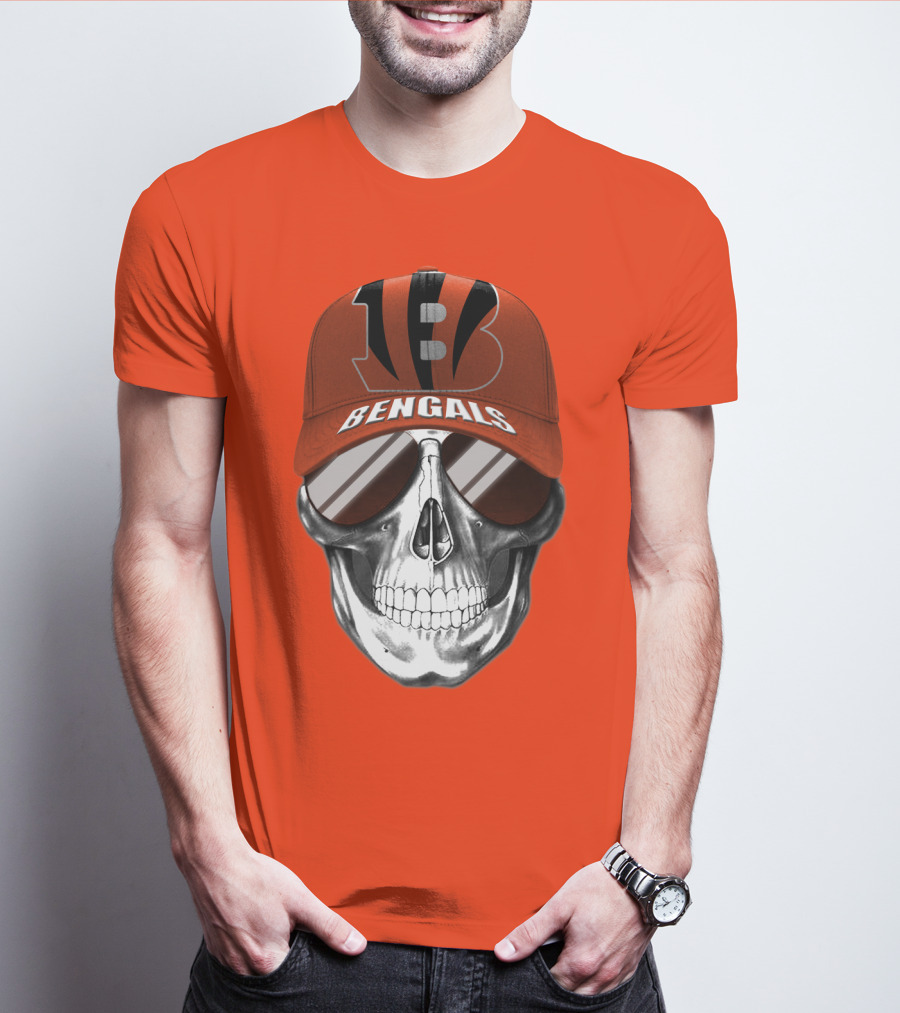 Cincinnati Bengals Skull With Cap And Mirrored Sunglasses T-Shirt