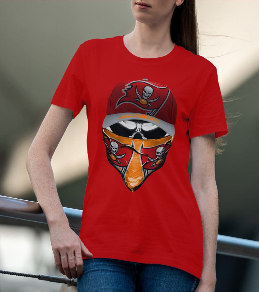 Buccaneers Skull Logo Hat And Bandana Red T-Shirt