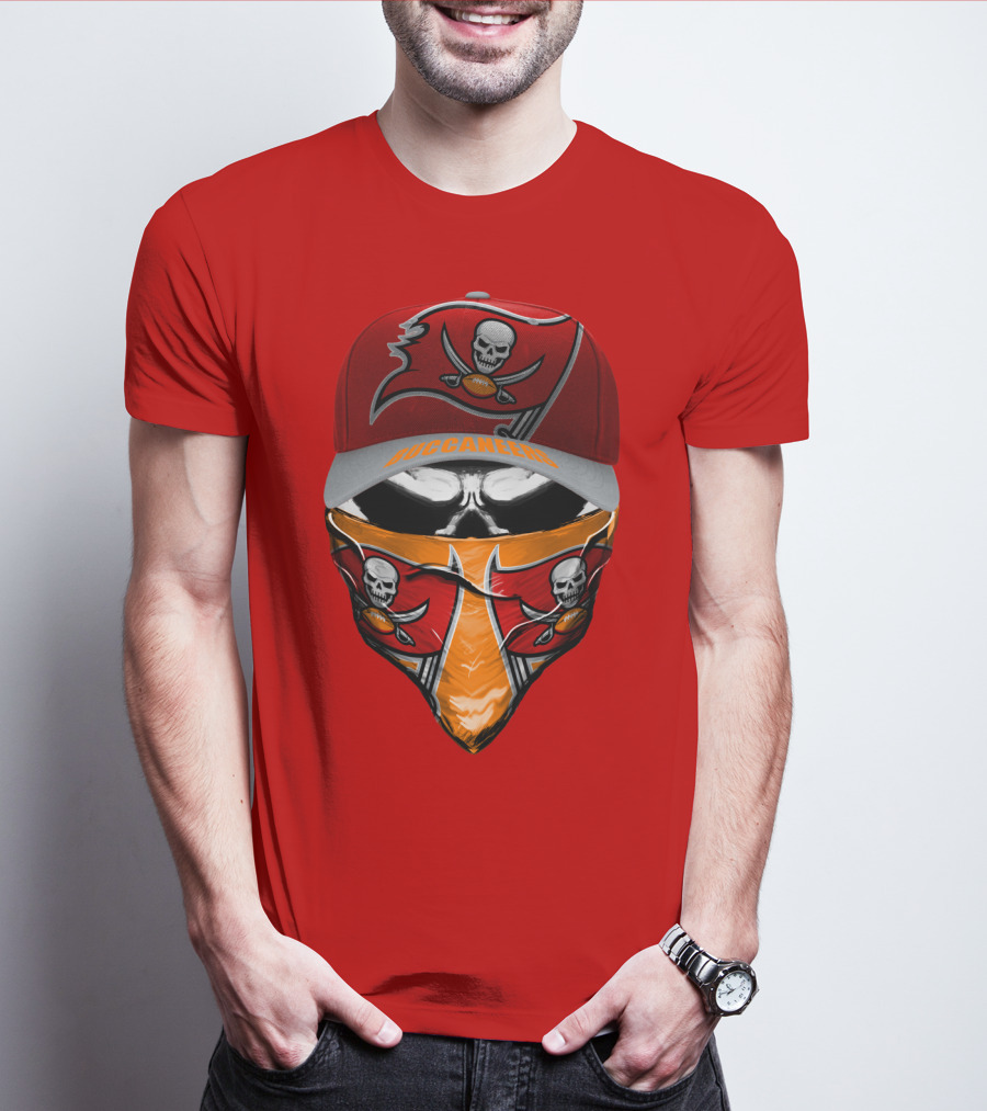 Buccaneers Skull Logo Hat And Bandana Red T-Shirt