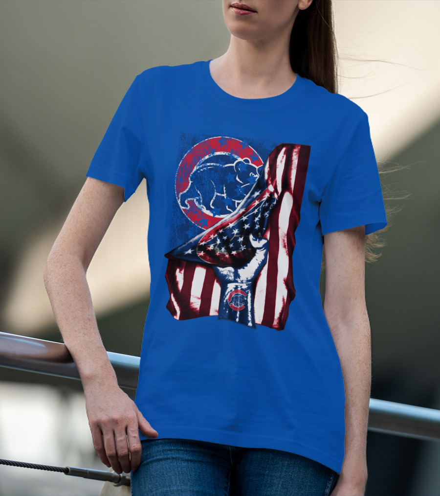 Chicago Cubs American Flag Bear Logo Fist T-Shirt