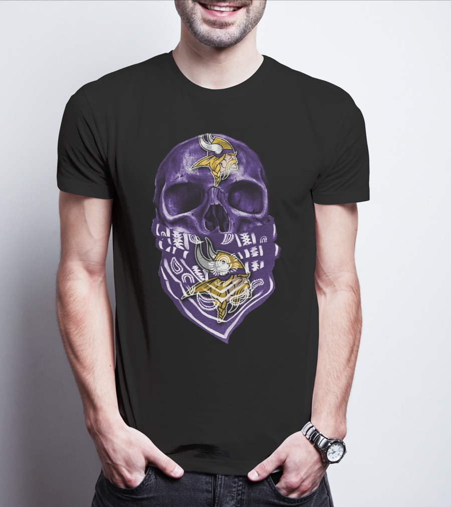 Skull Purple Bandana Minnesota Vikings NFL Football Team T-Shirt