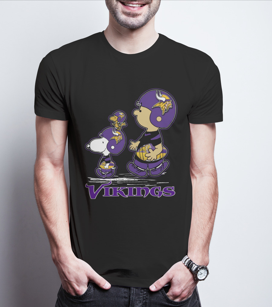 Snpfootball Minnesota Vikings Peanuts Characters Vikings Helmets T-Shirt