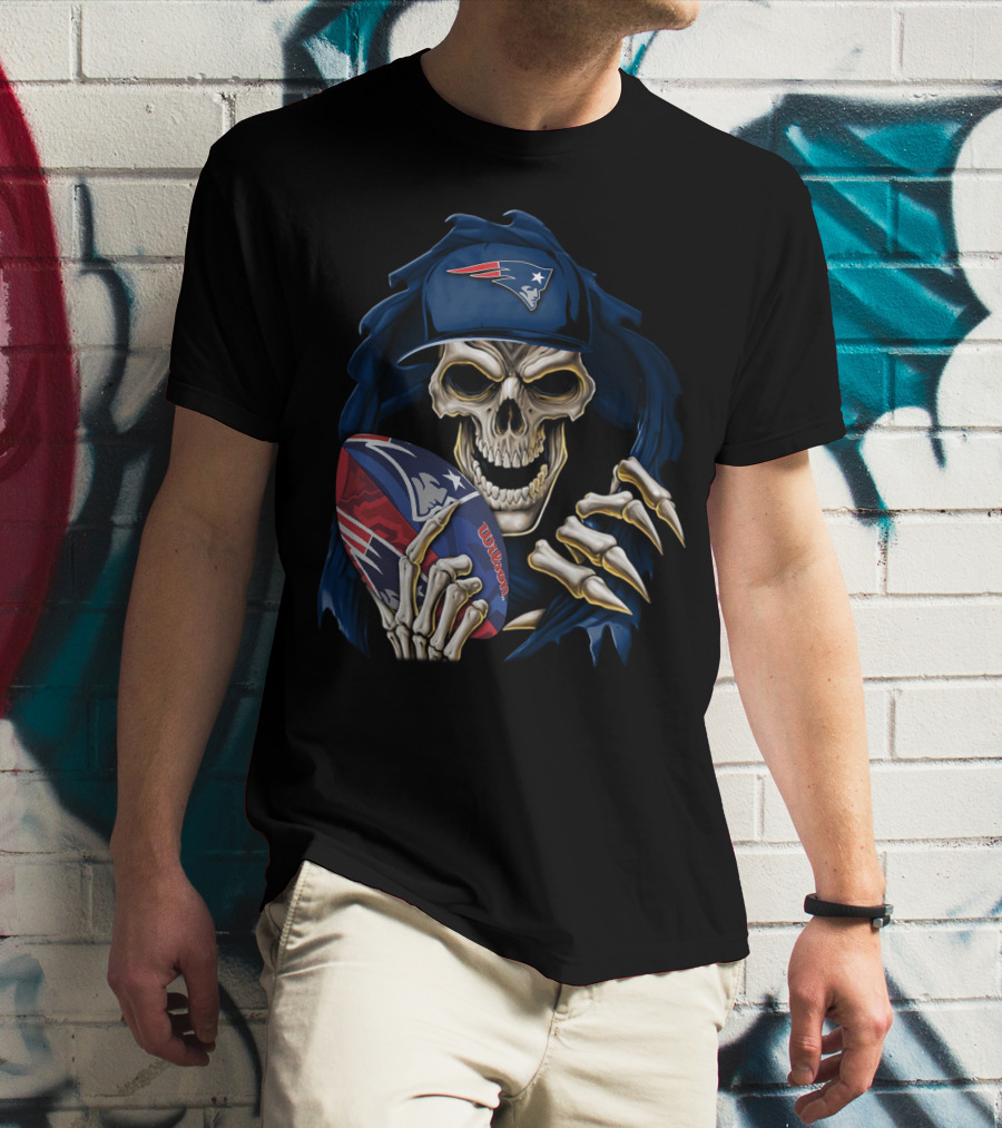 Skullbong New England Patriots Skeleton With Cap Holding Wilson Football T-Shirt