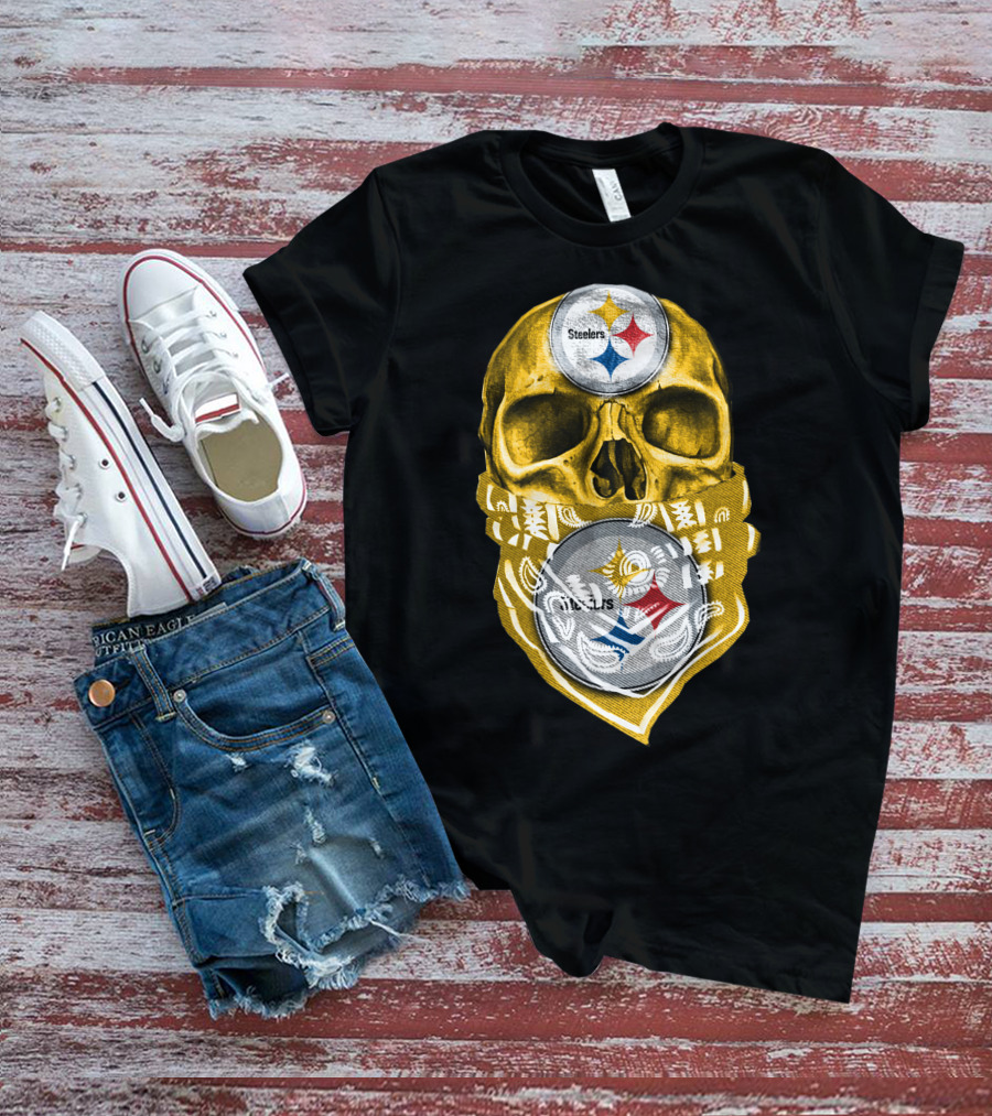 Skull V5 Steelers Bandana Logo Football Fan Gear T-Shirt