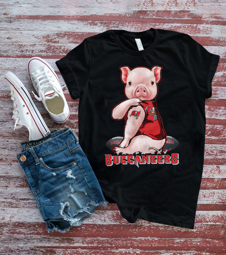 Tampa Bay Buccaneers Pig Football Fan T-Shirt