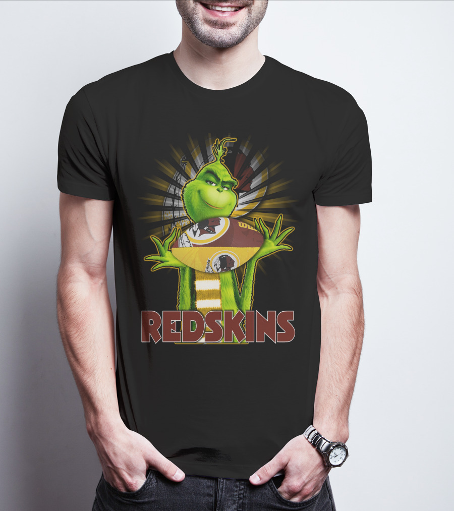 Grinch Holding Washington Redskins Football T-Shirt
