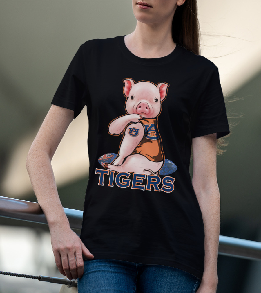 Auburn Tigers Pig With Footballs T-Shirt
