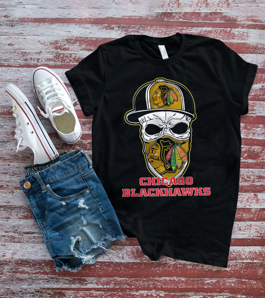 Chicago Blackhawks Skull Hat T-Shirt