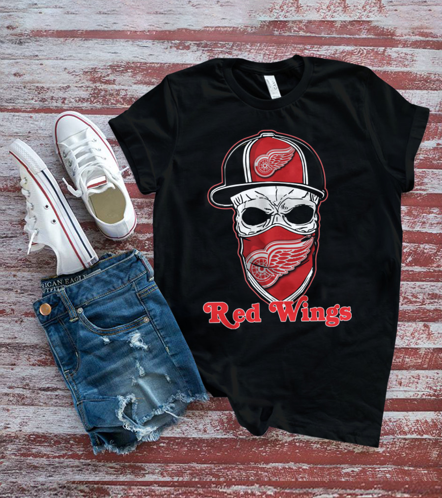 Detroit Red Wings Skull Hat Iconic Wings T-Shirt
