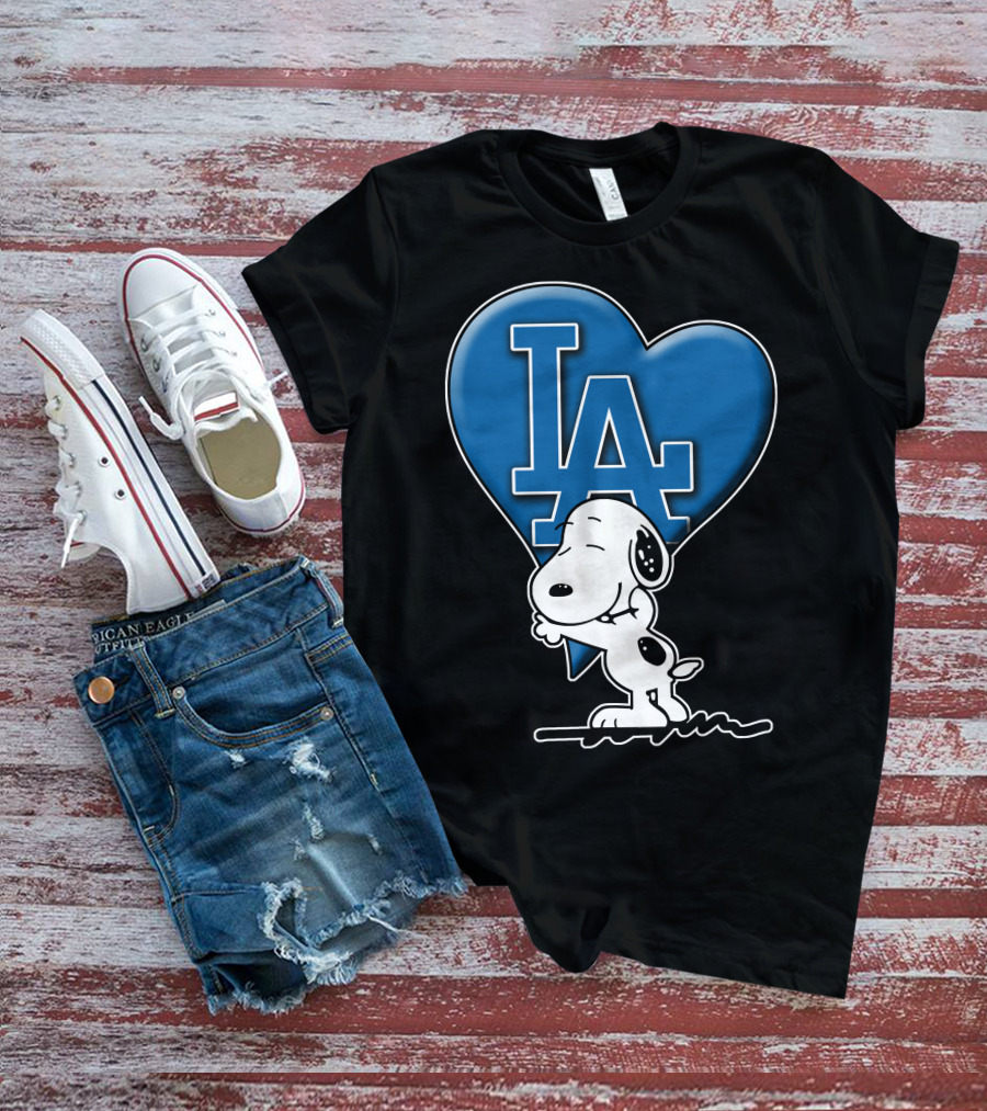 Snoopy Hugging La Dodgers Heart Snp V1 Los Angeles Dodgers T-Shirt