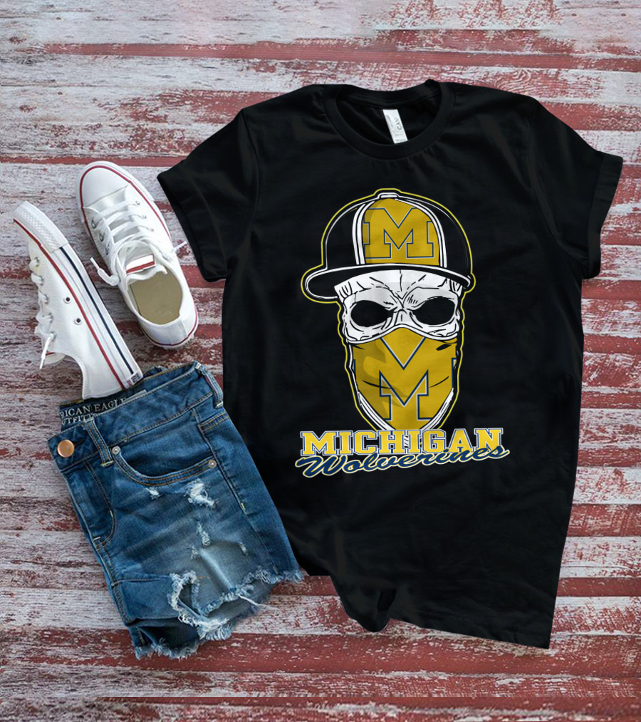 Michigan Wolverines Skull Hat M T-Shirt