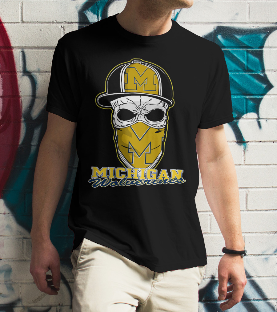 Michigan Wolverines Skull Hat M T-Shirt