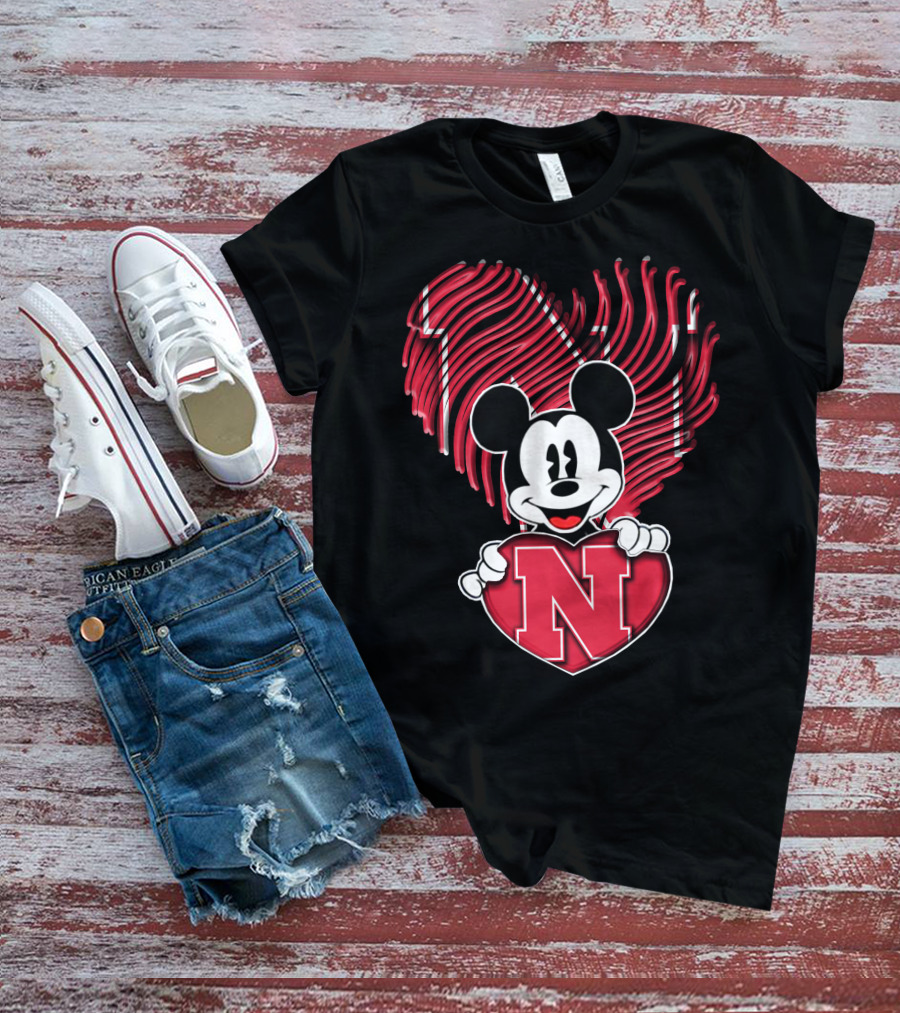 Mickey Mouse Nebraska Cornhuskers Heart Fan T-Shirt