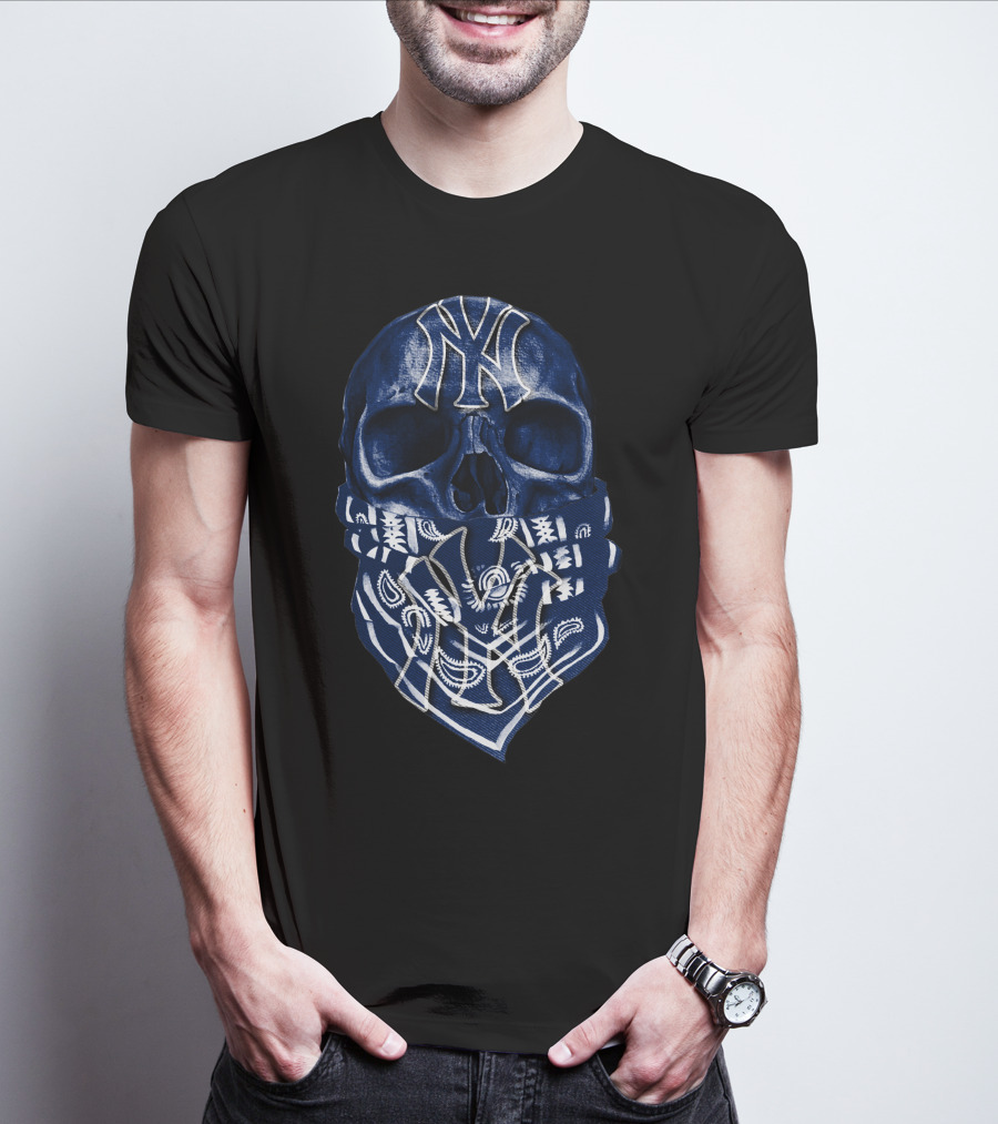 Skull With Bandana New York Yankees T-Shirt