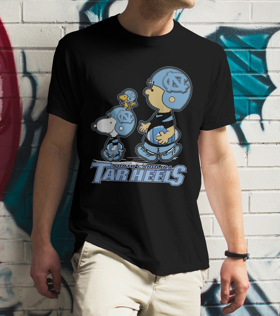North Carolina Tar Heels Snoopy And Woodstock Football Team Fans T-Shirt