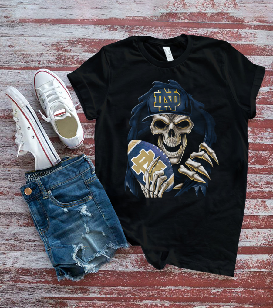 Notre Dame Fighting Irish Skull With Football Helmet T-Shirt