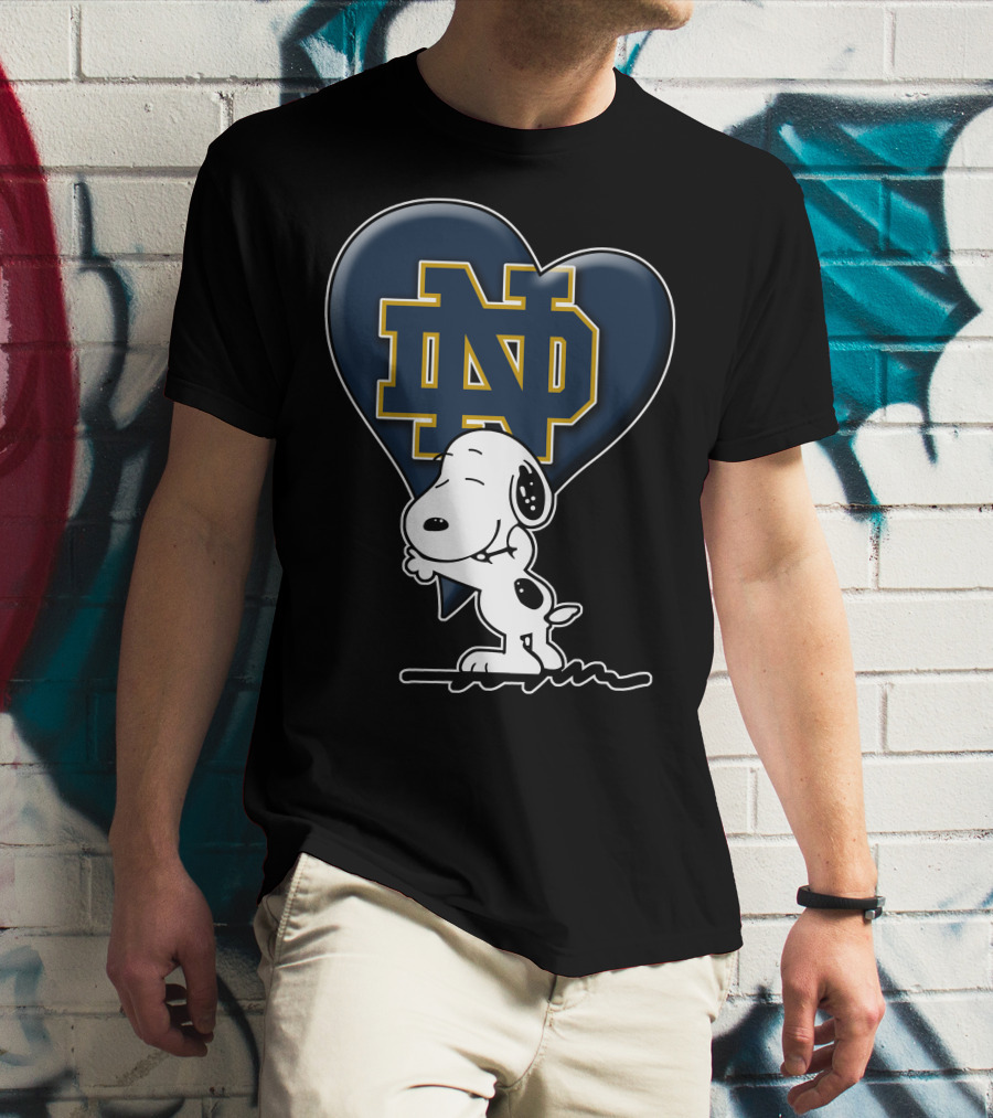 Snoopy Heart Hug Notre Dame Fighting Irish Nd T-Shirt