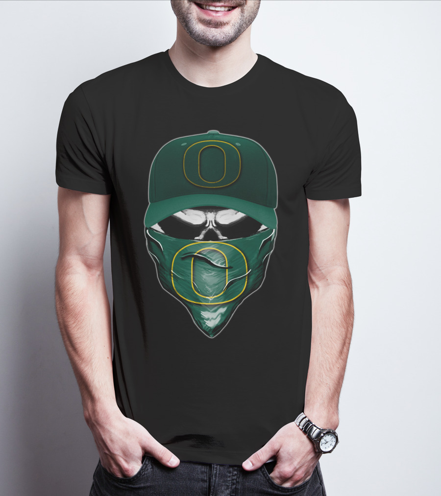 Skull Oregon Ducks Hat And Bandana T-Shirt