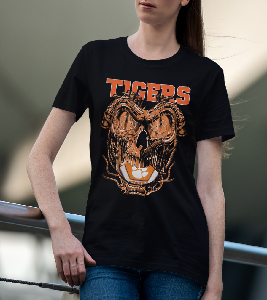 Clemson Tigers Mechanical Dragonskull With Football Elements T-Shirt