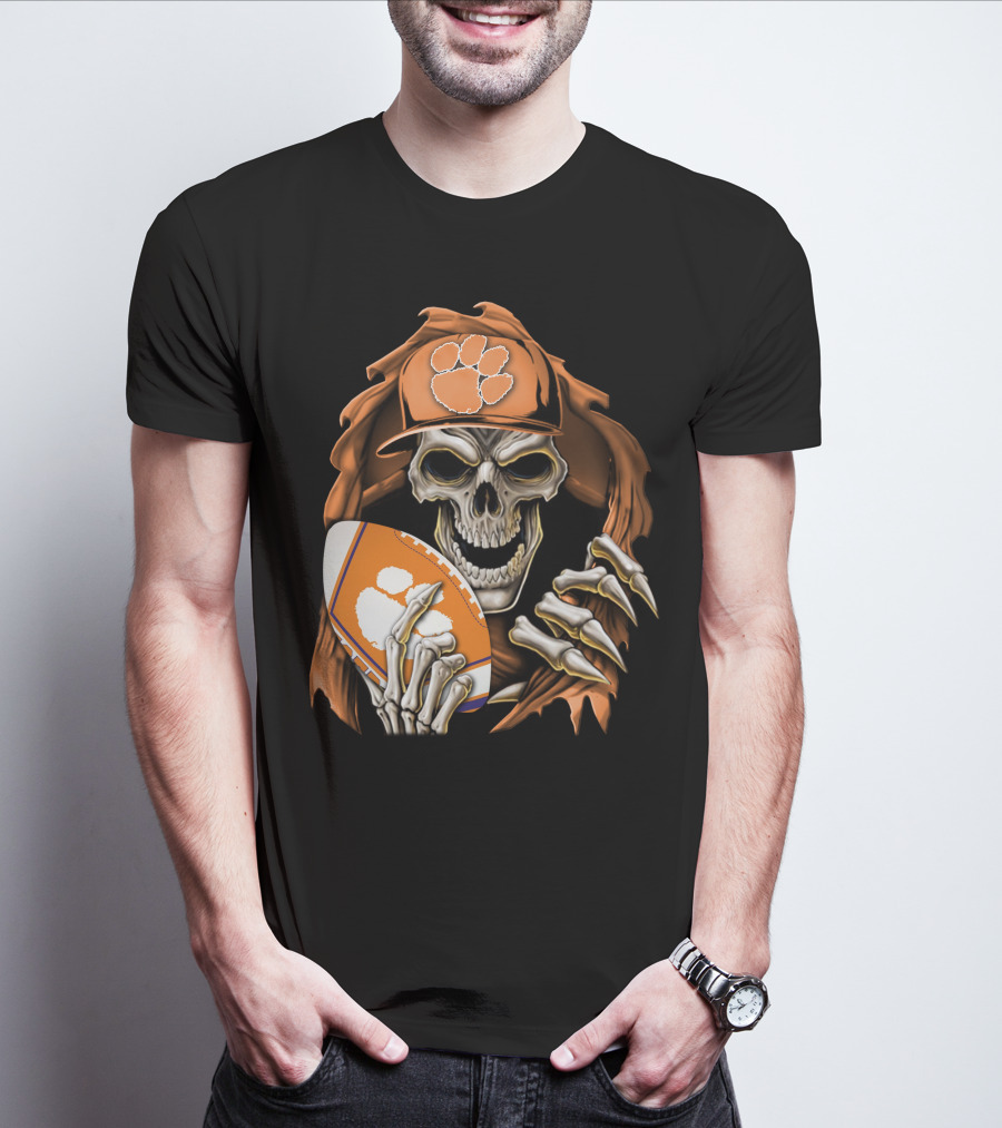 Skullbong Clemson Tigers Skeleton In Hat Holding Football T-Shirt