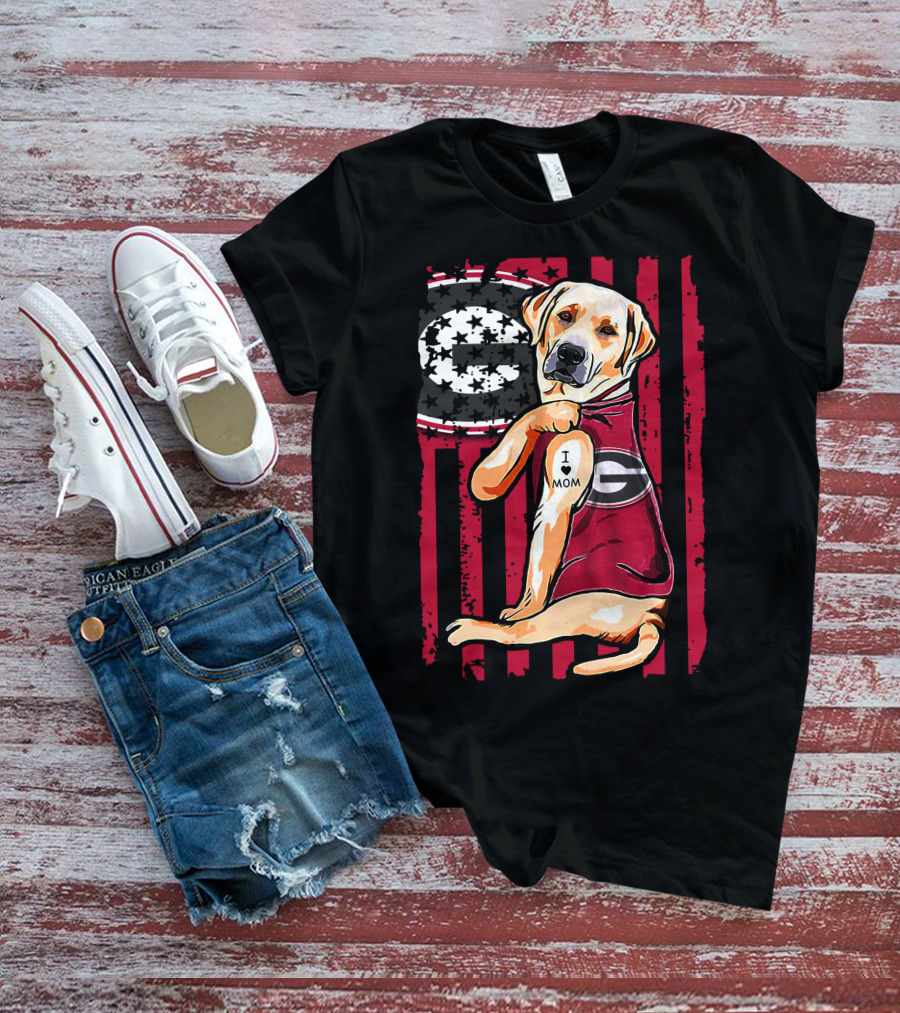 Labrador Retriever Wearing Georgia Bulldogs Vest With I Love Mom Patch T-Shirt