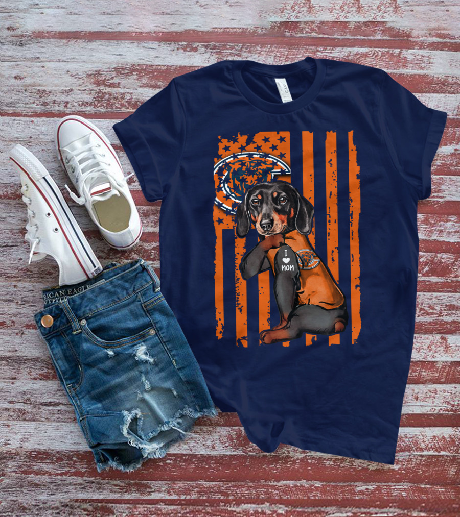 Dachshund I Love Mom Chicago Bears Fan Orange Flag T-Shirt
